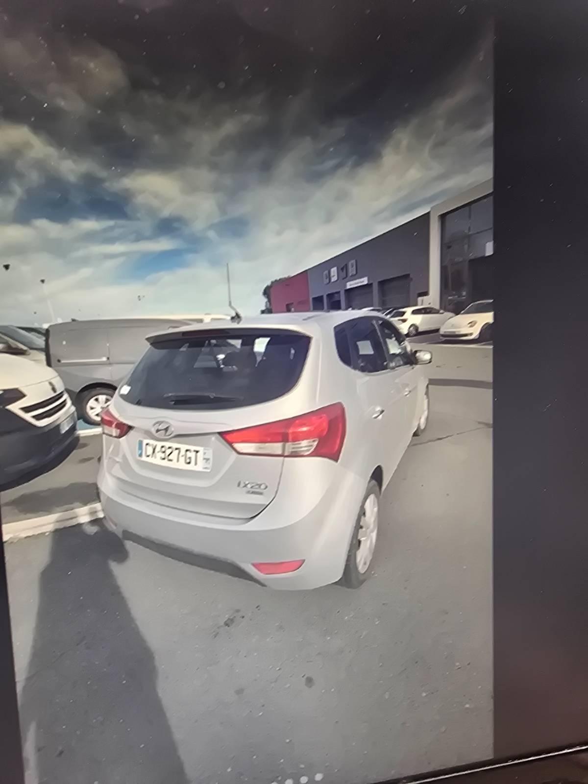 HYUNDAI IX20 1.6 CRDI 115 PACK INVENTIVE LIMITED - 2013 - photo 1